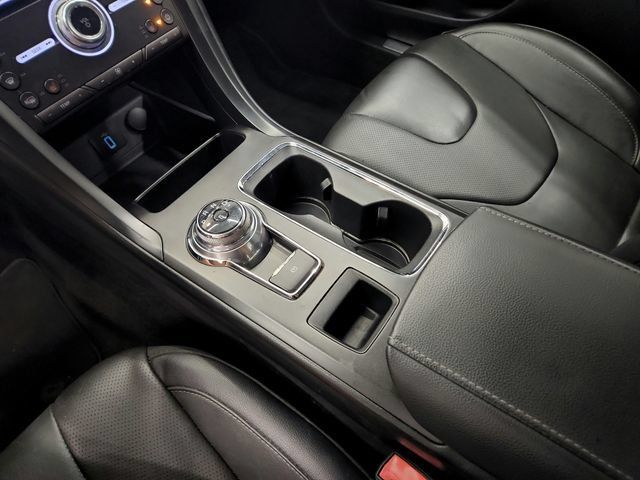 Used 2018 Ford Fusion Titanium AWD/4WD image 32