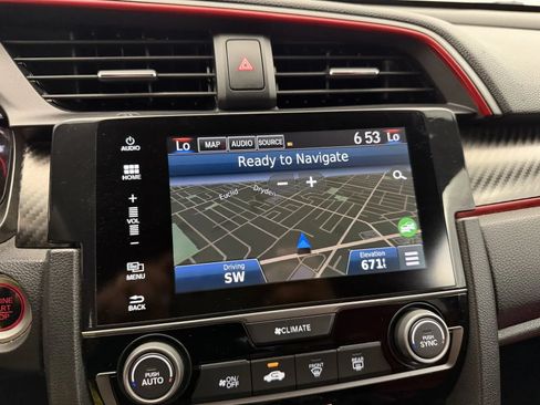 Used 2018 Honda Civic Type R image 23