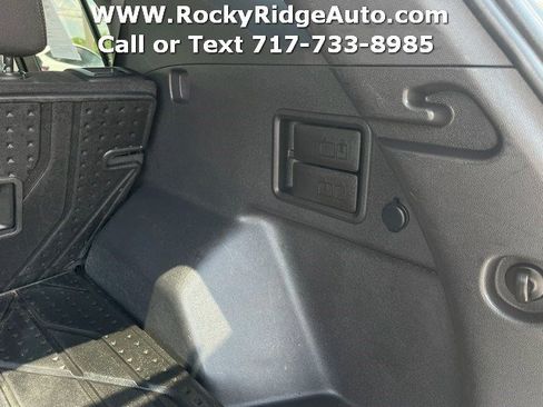Used 2023 Chevrolet Equinox LT w/ LPO, Floor Liner Package image 31