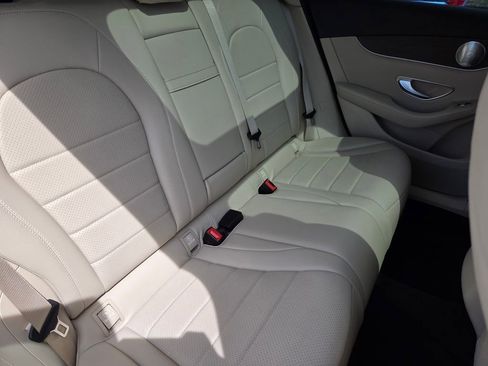 Used 2020 Mercedes-Benz GLC 300 4MATIC image 8