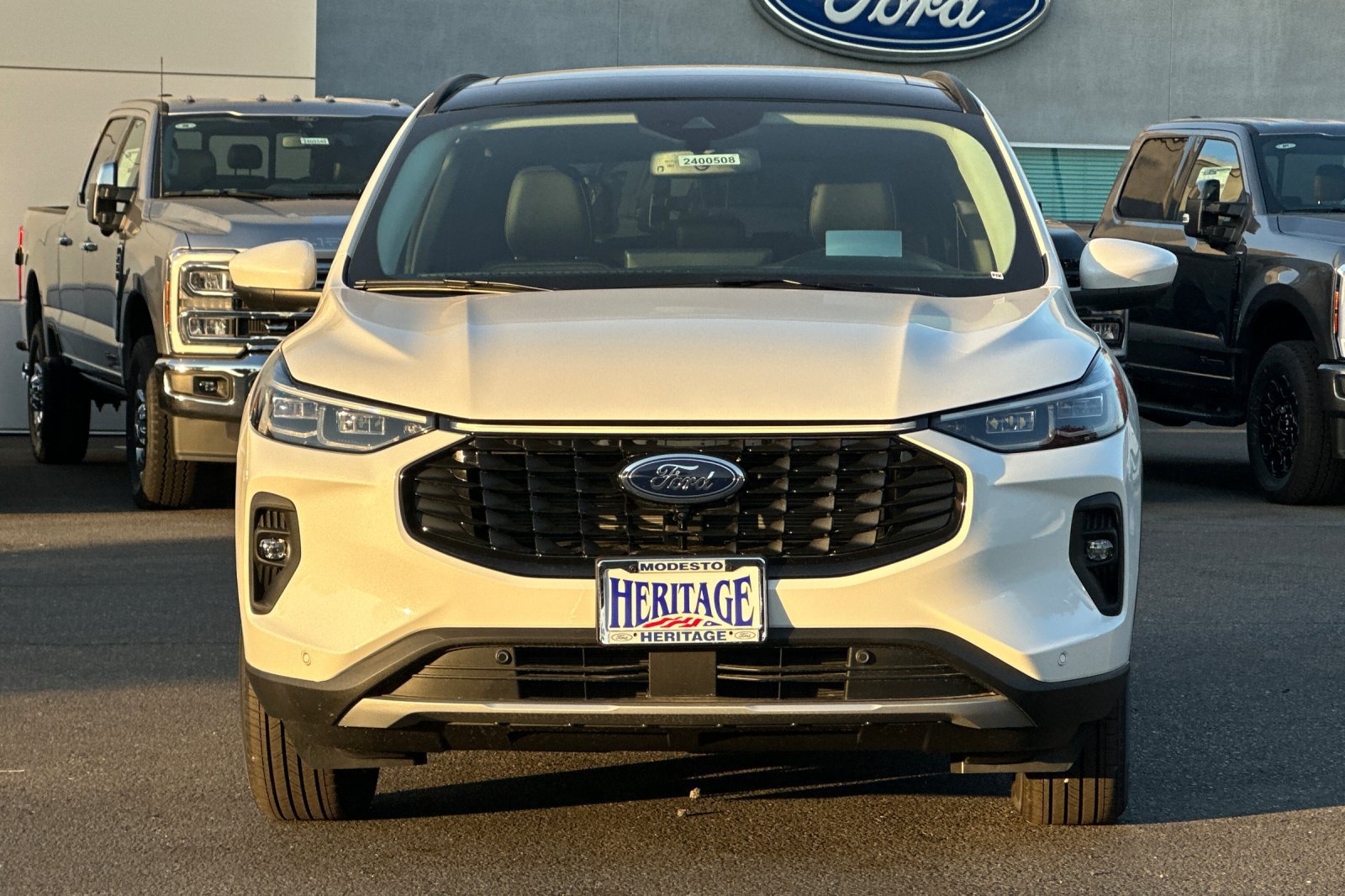 New 2024 Ford Escape SE w/ PHEV Premium Package FWD image 6