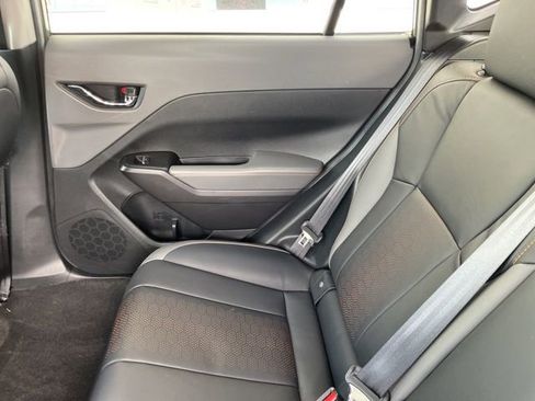 Used 2025 Subaru Crosstrek 2.5i Limited w/ Popular Package #4A image 26