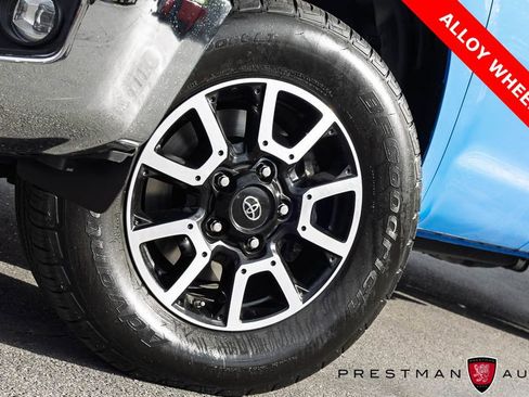 Used 2021 Toyota Tundra SR5 w/ TRD Off-Road Package AWD/4WD image 10
