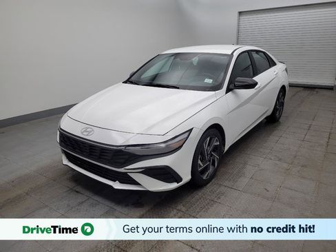 Used 2025 Hyundai Elantra Sport image 1