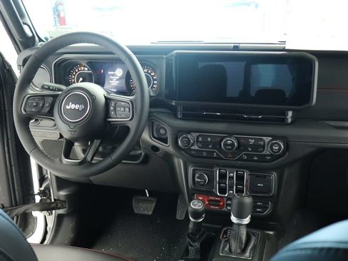New 2026 Jeep Gladiator Rubicon AWD/4WD image 24