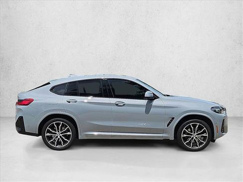 Certified 2024 BMW X4 xDrive30i w/ Premium Package AWD/4WD image 4