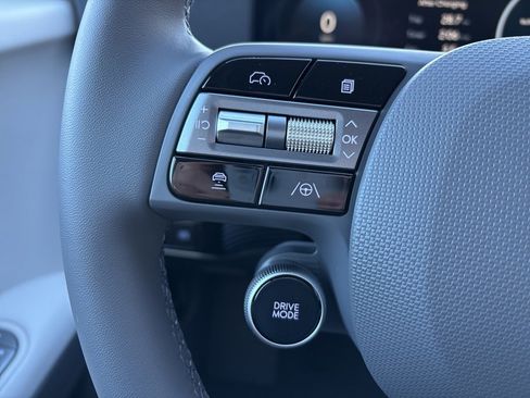 New 2025 Hyundai Ioniq 5 SEL image 19