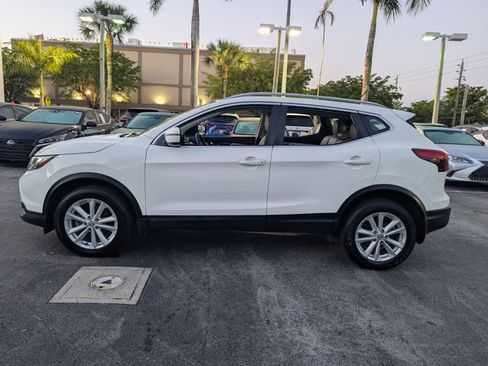 Used 2017 Nissan Rogue Sport SV image 9