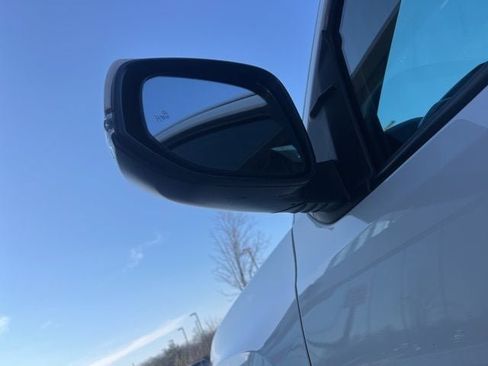 Used 2021 Toyota Tacoma TRD Sport w/ Technology Package image 38