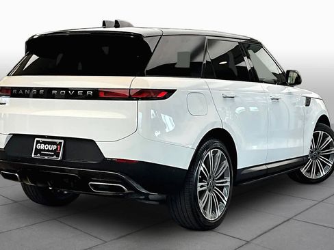 Used 2024 Land Rover Range Rover Sport SE image 13