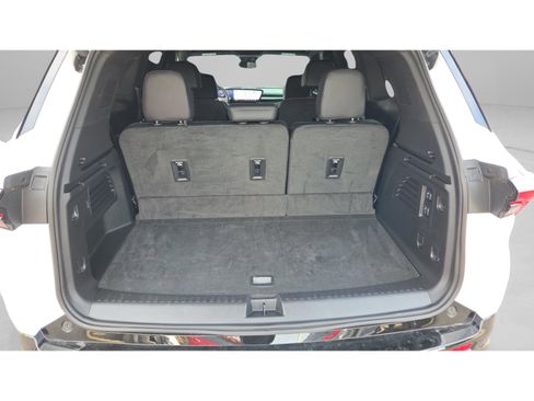 Used 2025 Buick Enclave Sport Touring w/ Power Package FWD image 18