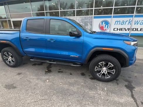 Certified 2024 GMC Canyon AT4 image 9