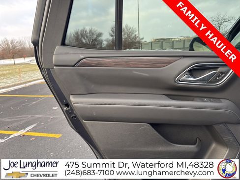 Used 2023 Chevrolet Tahoe Z71 w/ Luxury Package image 11