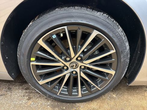 New 2025 Lexus ES 350 w/ Premium Package image 25