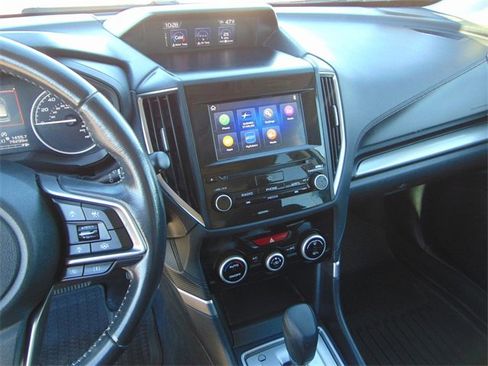 Used 2020 Subaru Forester Premium image 12