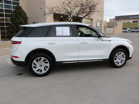 Used 2023 Lincoln Corsair FWD image 6