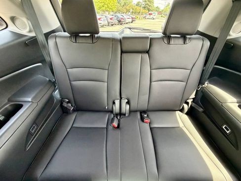 Used 2021 Honda Pilot Elite image 10