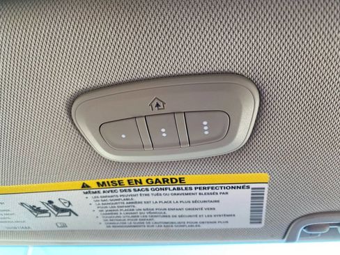 Used 2021 Chrysler Voyager Lxi image 20