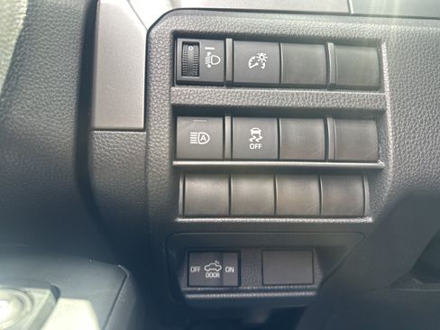 Used 2024 Toyota Tacoma TRD Sport AWD/4WD image 22