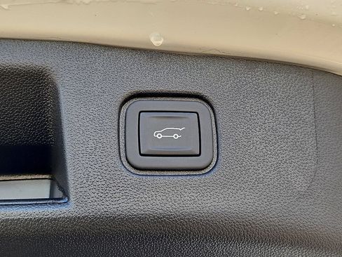 Used 2024 Chevrolet Blazer EV RS AWD/4WD image 15