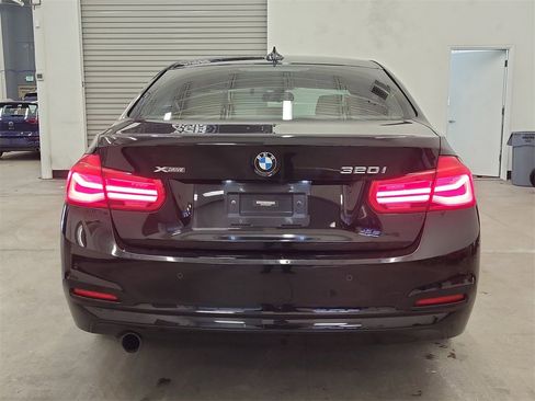 Used 2016 BMW 320i xDrive Sedan image 5