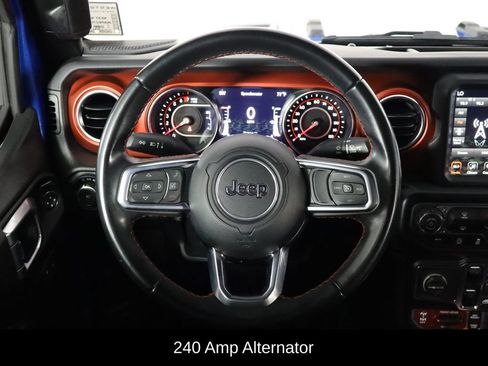 Used 2022 Jeep Wrangler Unlimited Rubicon AWD/4WD image 7