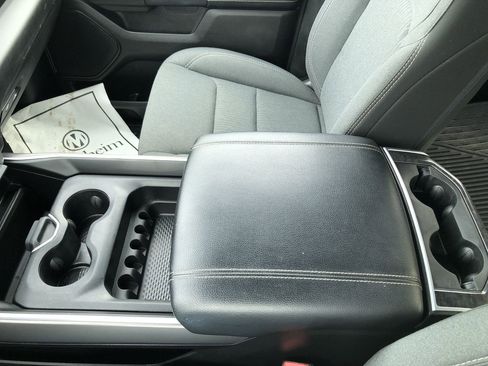 Used 2022 RAM 1500 Big Horn image 17