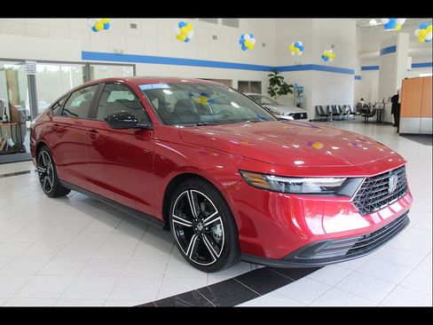 Certified 2026 Honda Accord Sport image 3