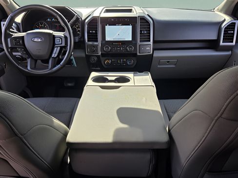 Used 2019 Ford F150 XLT w/ Equipment Group 302A Luxury AWD/4WD image 12