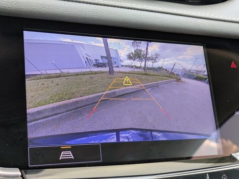 Used 2024 Cadillac XT6 Premium Luxury w/ LPO, Floor Liner Package image 27