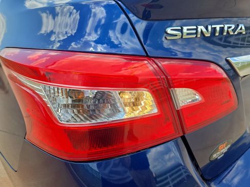 Used 2019 Nissan Sentra S w/ Appearance Package FWD image 33