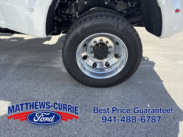 New 2027 Ford F450 Platinum w/ FX4 Off-Road Package AWD/4WD image 17