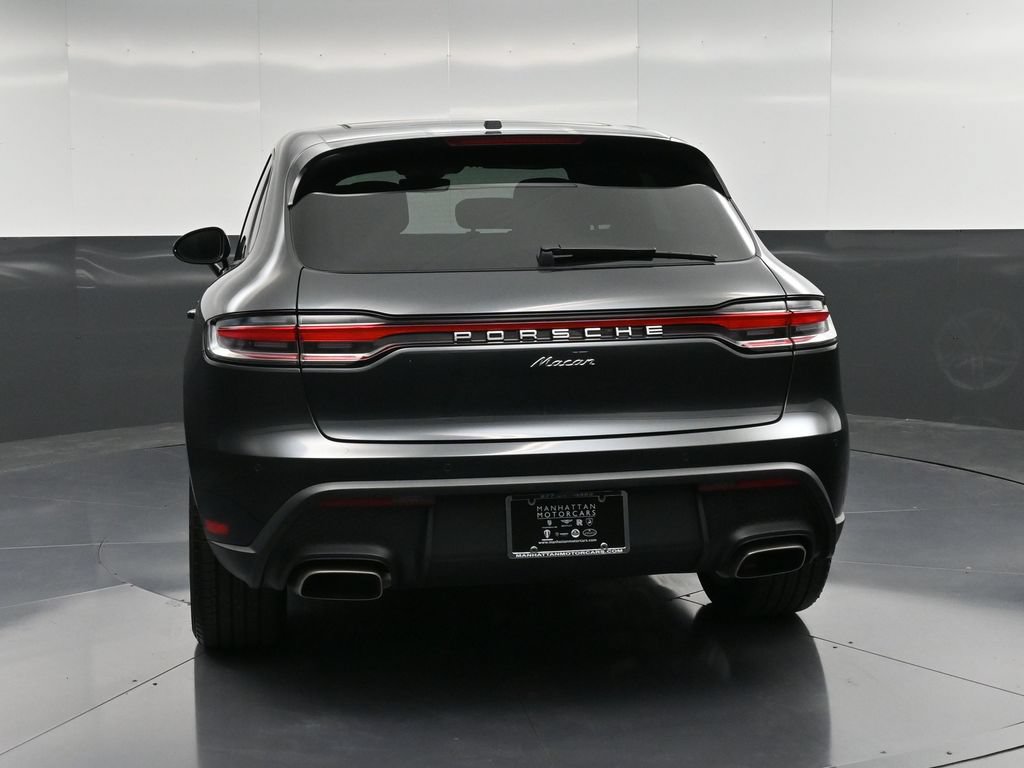 Certified 2025 Porsche Macan AWD/4WD image 7