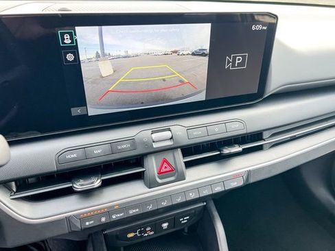 New 2025 Kia K4 LXS image 33