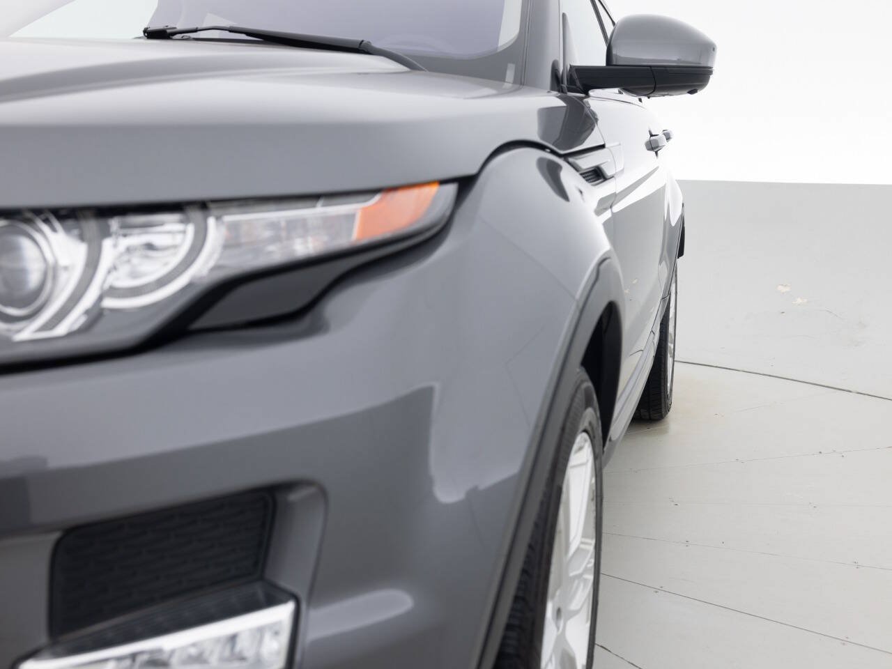 Used 2015 Land Rover Range Rover Evoque Pure Premium AWD/4WD image 12
