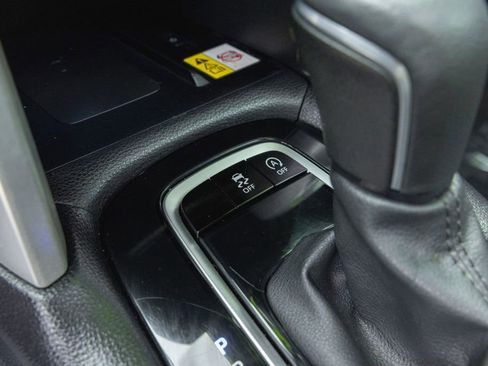 Certified 2022 Toyota Corolla Cross XLE w/ Convenience Package image 20