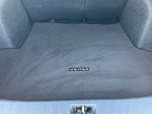 Used 2025 Nissan Versa SV FWD image 31