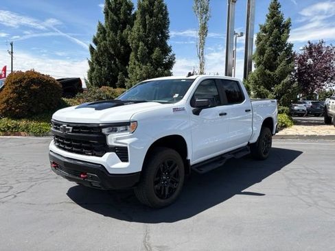 Used 2025 Chevrolet Silverado 1500 LT Trail Boss w/ Protection Package AWD/4WD image 1