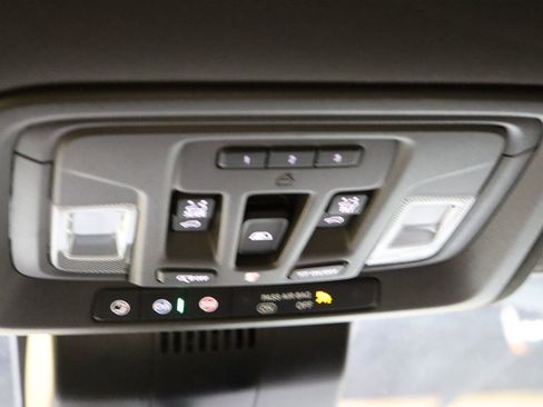 Used 2024 GMC Sierra 2500 Denali w/ Denali Reserve Package image 66