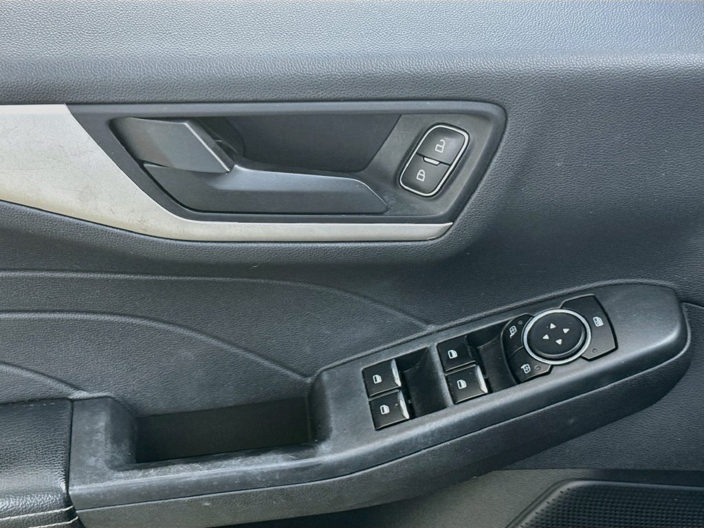 Used 2022 Ford Escape S AWD/4WD image 19