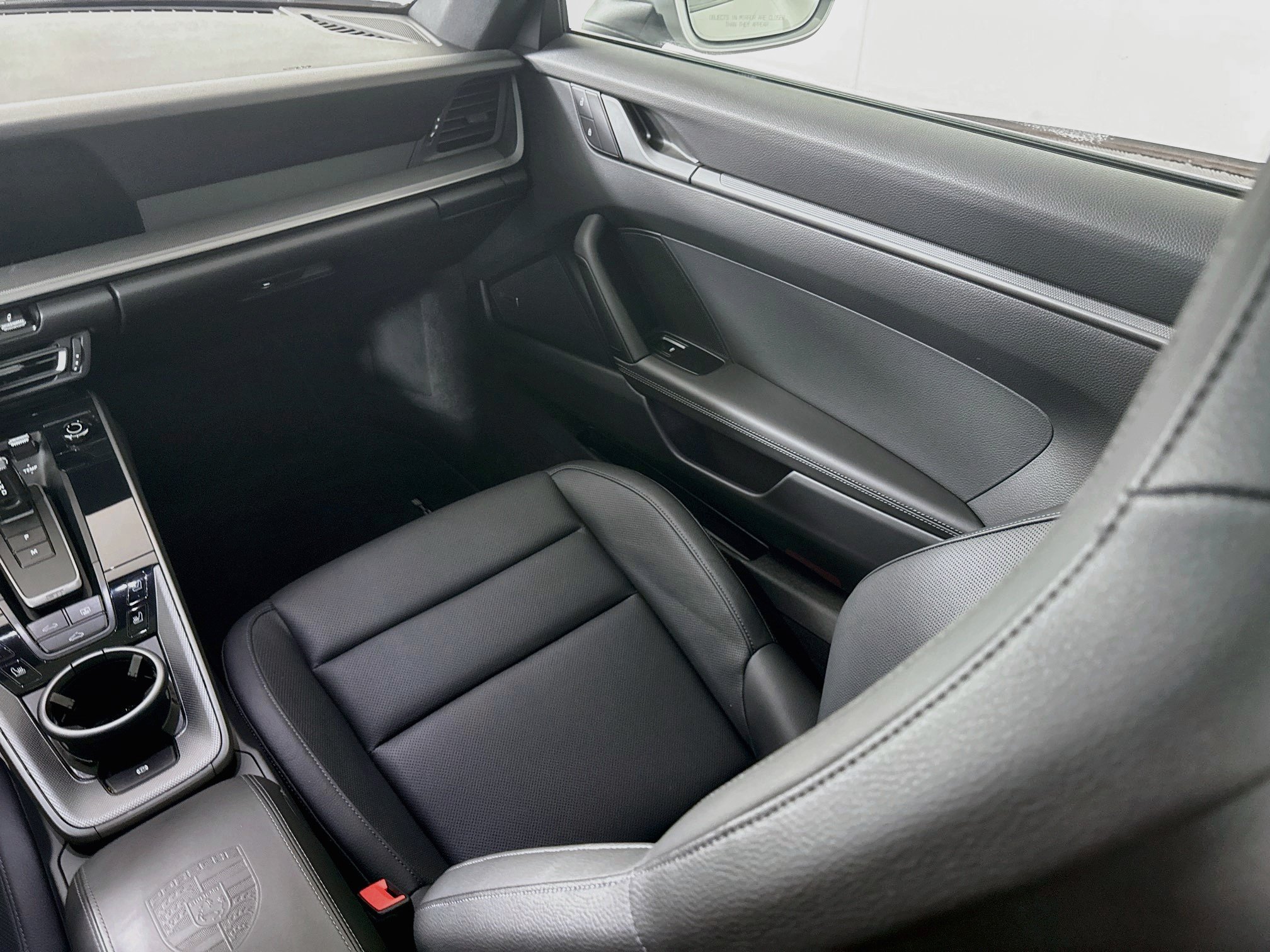 Certified 2022 Porsche 911 Carrera RWD image 22