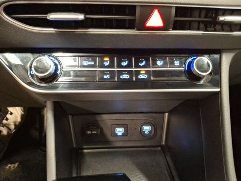 Used 2020 Hyundai Sonata SE FWD image 26