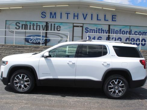 Used 2023 GMC Acadia SLT w/ LPO, Floor Liner Package AWD/4WD image 5