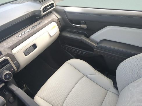 New 2026 Toyota Tacoma Limited AWD/4WD image 13