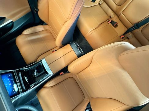 New 2026 Mercedes-Benz C 300 Sedan image 18