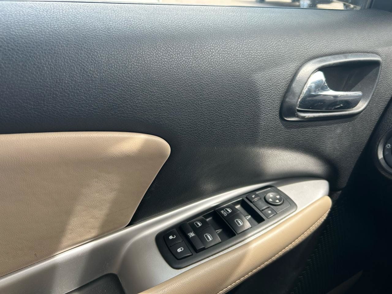 Used 2013 Dodge Journey SXT AWD/4WD image 26