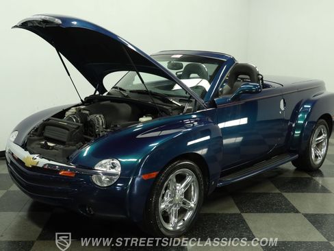 Used 2006 Chevrolet SSR w/ Preferred Equipment Group RWD image 30
