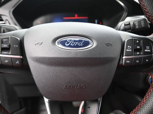 Used 2025 Ford Escape ST-Line FWD image 12