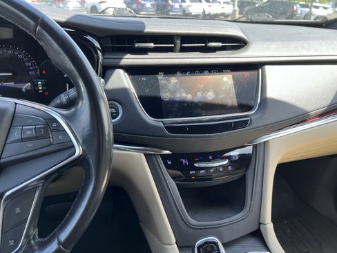 Used 2019 Cadillac XT5 Luxury AWD/4WD image 31
