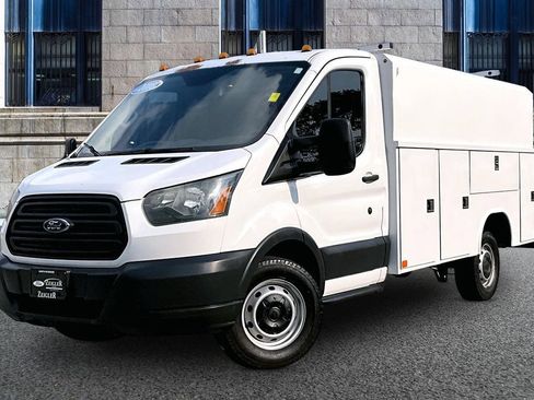 Used 2016 Ford Transit 250 138 RWD image 2